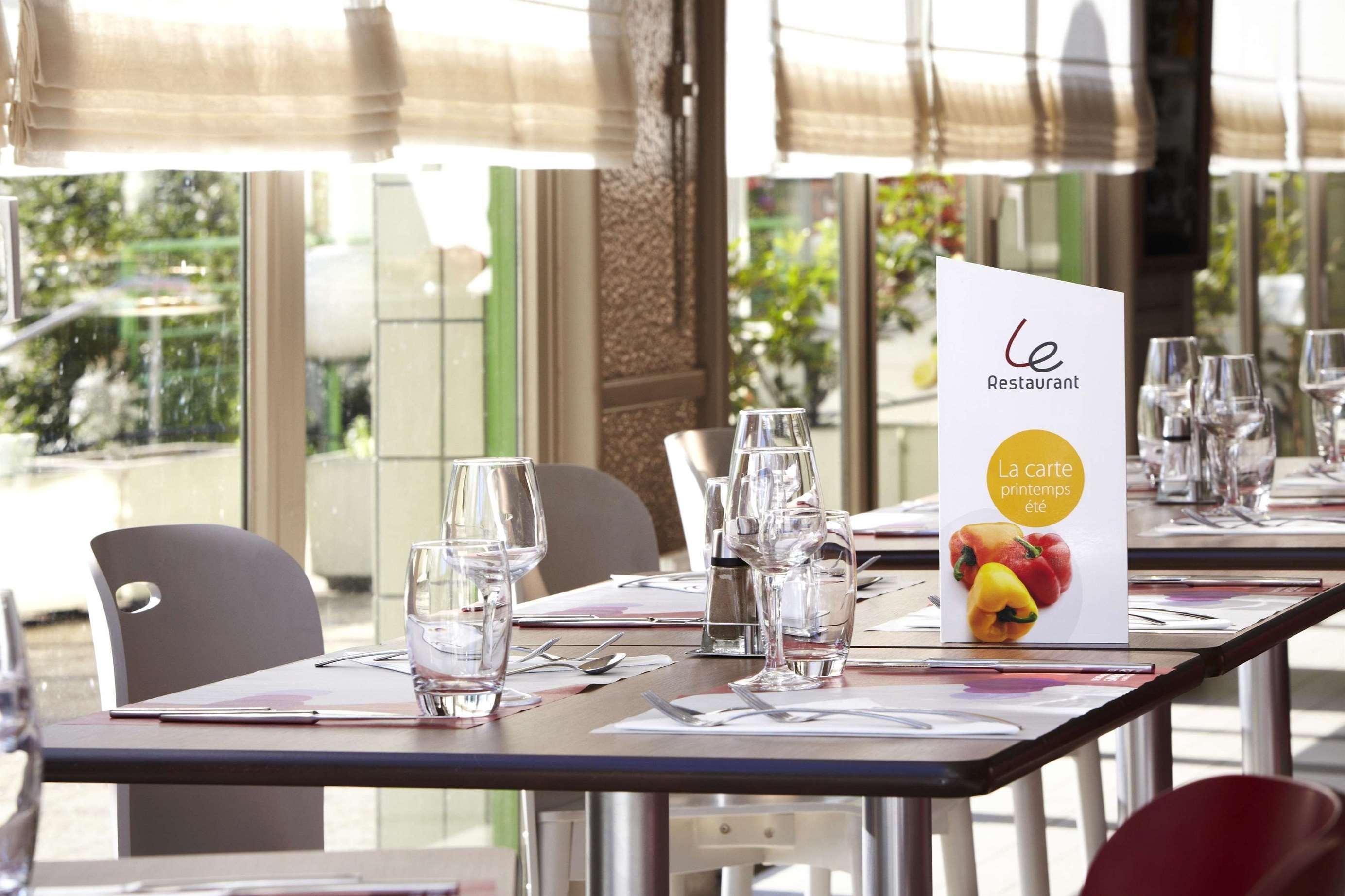 Campanile Nogent-Sur-Marne Hotel Exterior foto